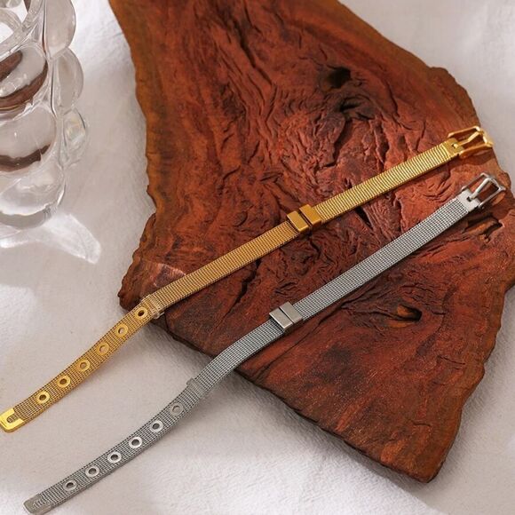 #33 Gold Or Silver Belt Buckle Bracelet - Picture 2 of 10